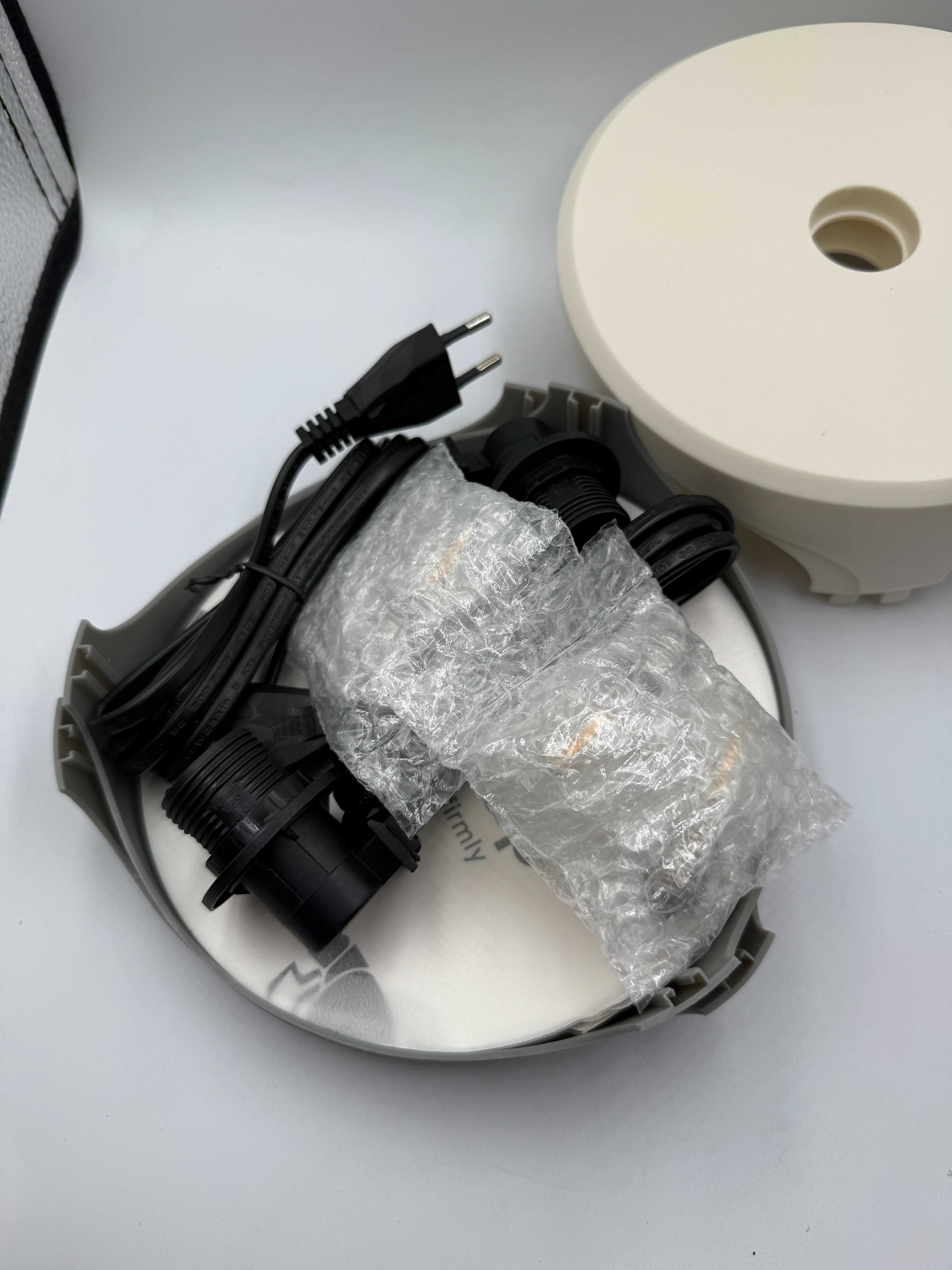 2 pułapki na pchły– LED na pchły z naklejkami i z żarówkami