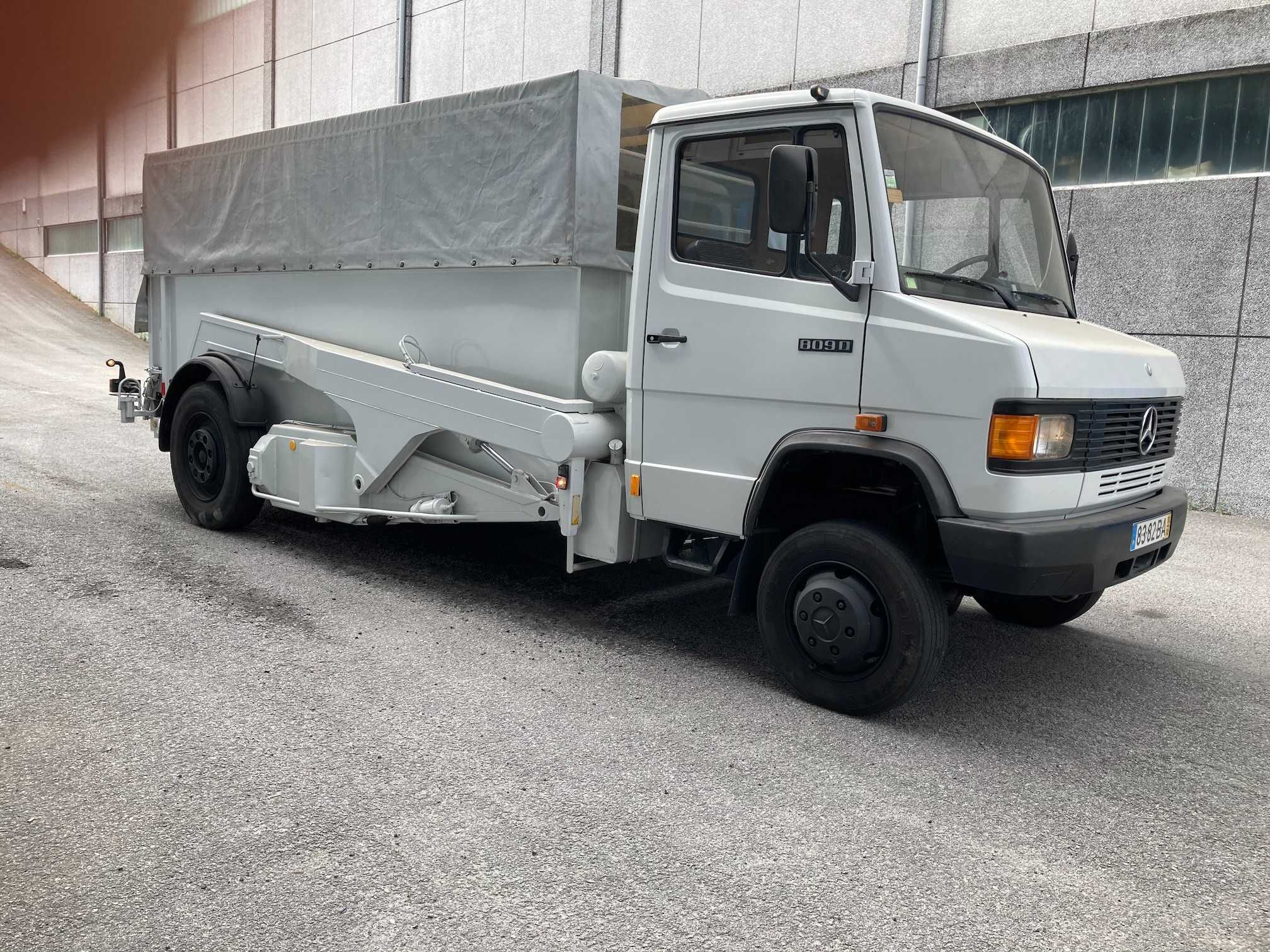 Mercedes-Benz 809d Ruthmann Cargoloader