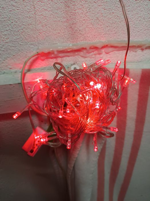 Vendo luz vermelha de natal