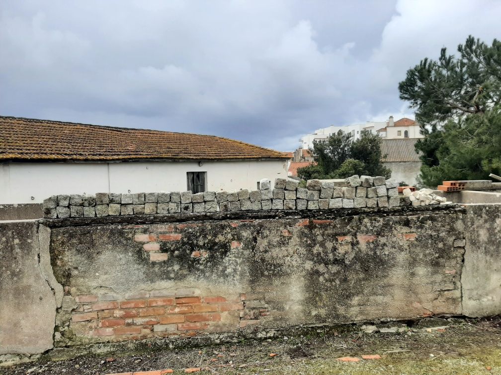 Pedras antigas para jardim ou outra utilização conforme fotos.