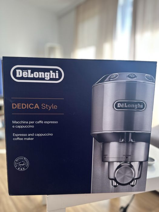 Ekspres ciśnieniowy do kawy DeLonghi