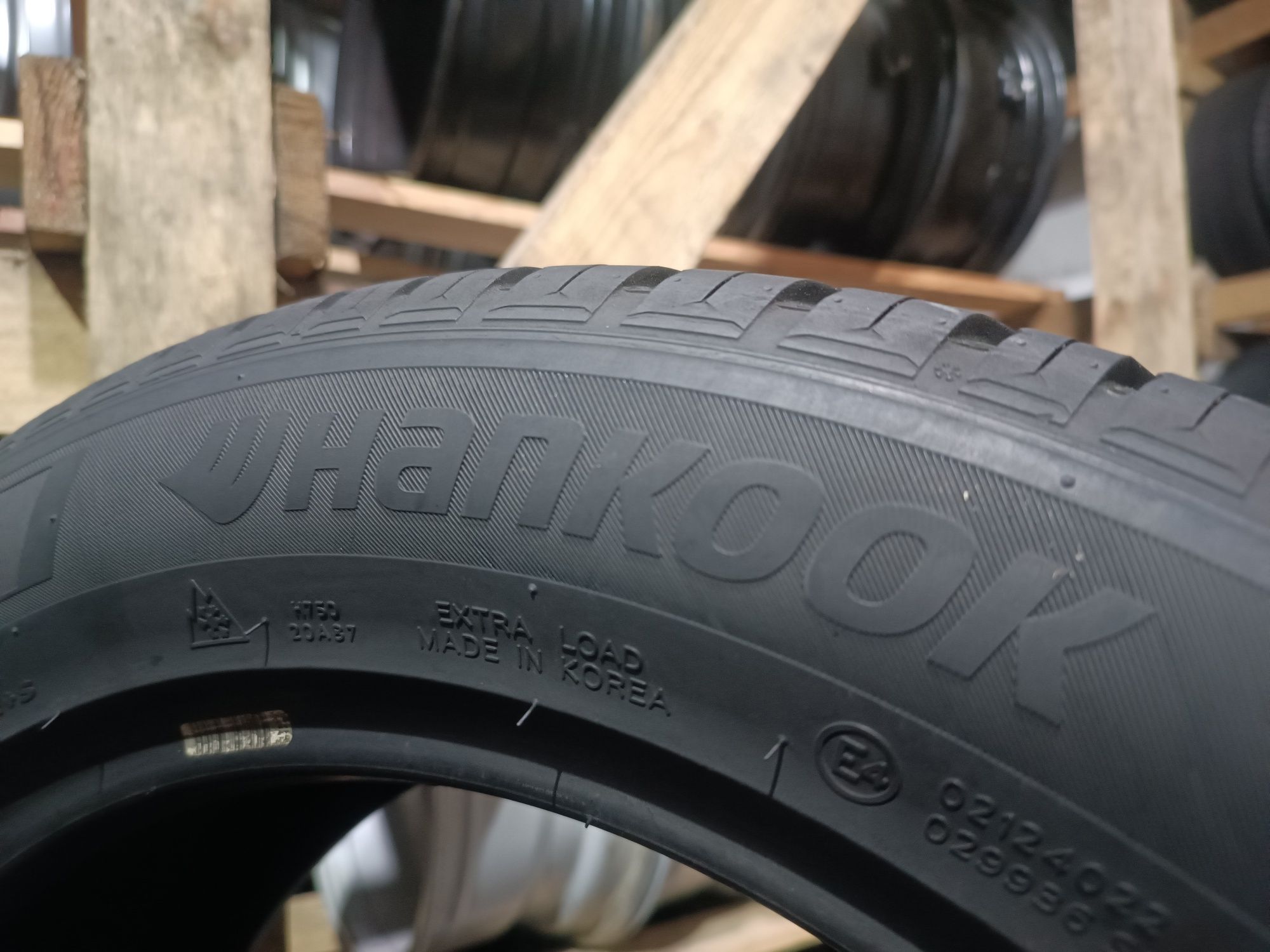 Всесезонні шини HANKOOK 215/55 R17 резина Р17
