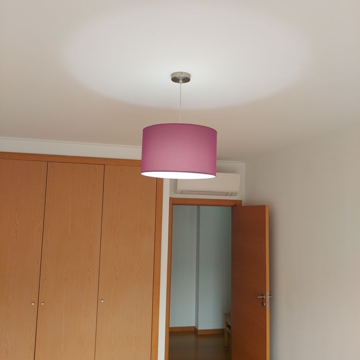 Candeeiro de cor rosa