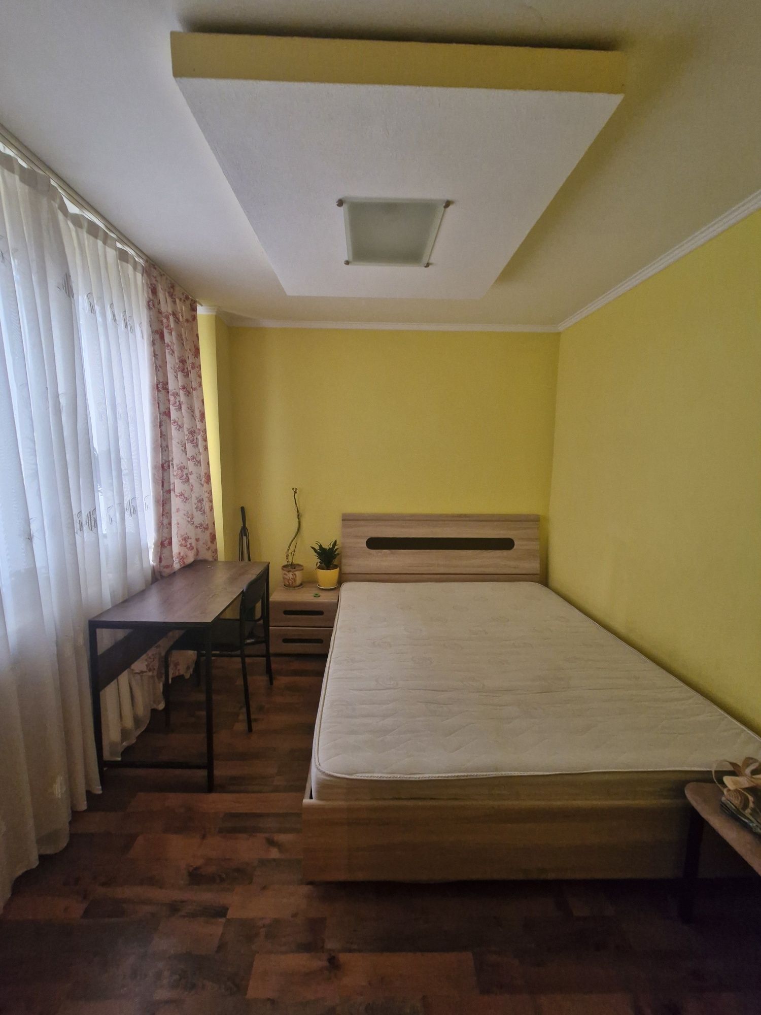Продається трьохкімнатна квартира