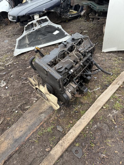 Мотор/двигатель таракан/hundai terracan/carnival/карнавал 2.9