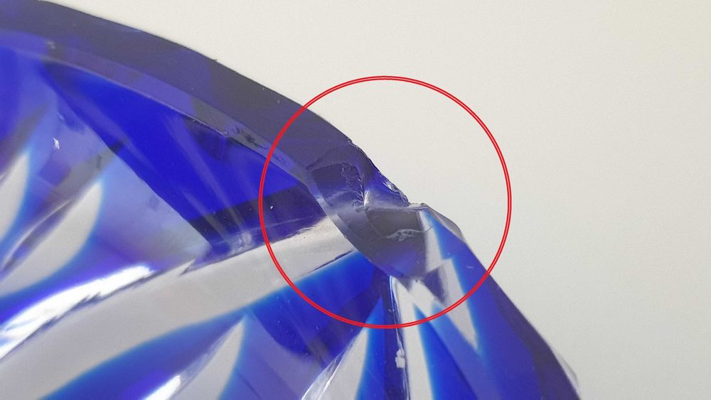 Salaterka podstawka popielnica kryształowa kobalt niebieska PRL