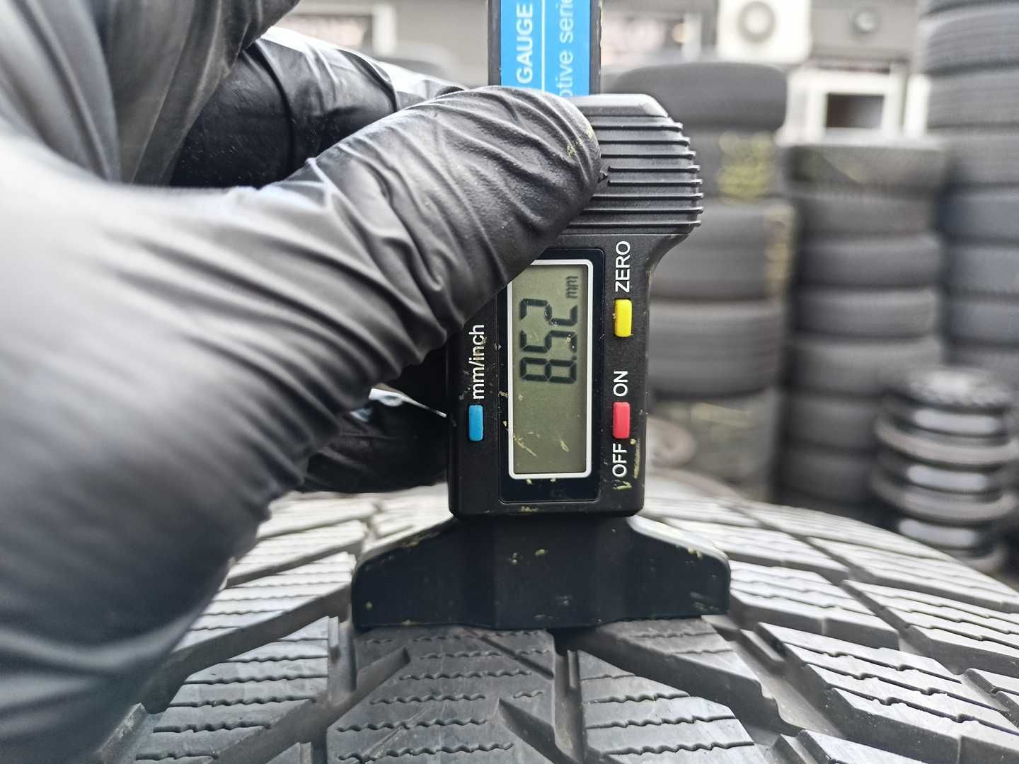 255/35R19 Nokian WR Snowproof P XL para opon zima 8,5mm nr9578B