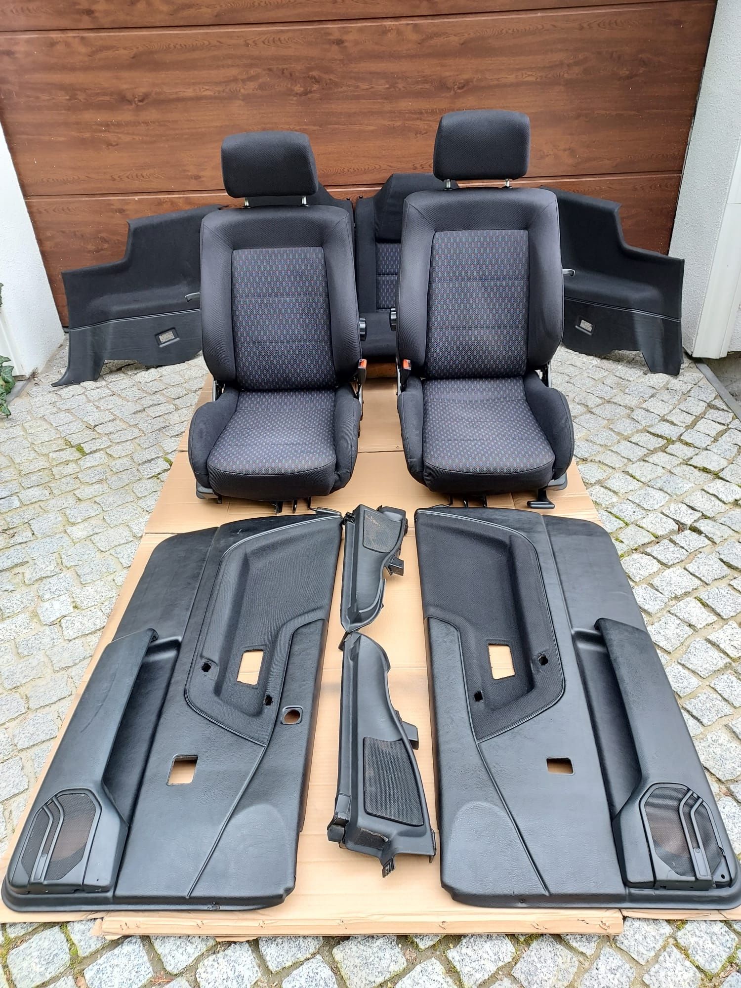 Komplet foteli+boczki w 100% oryginalny VW Corrado  Karmann
