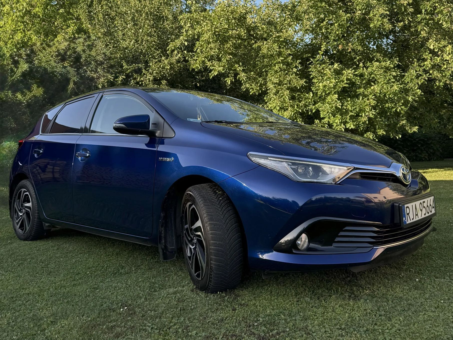 Toyota Auris 1.8 hybryda automat led