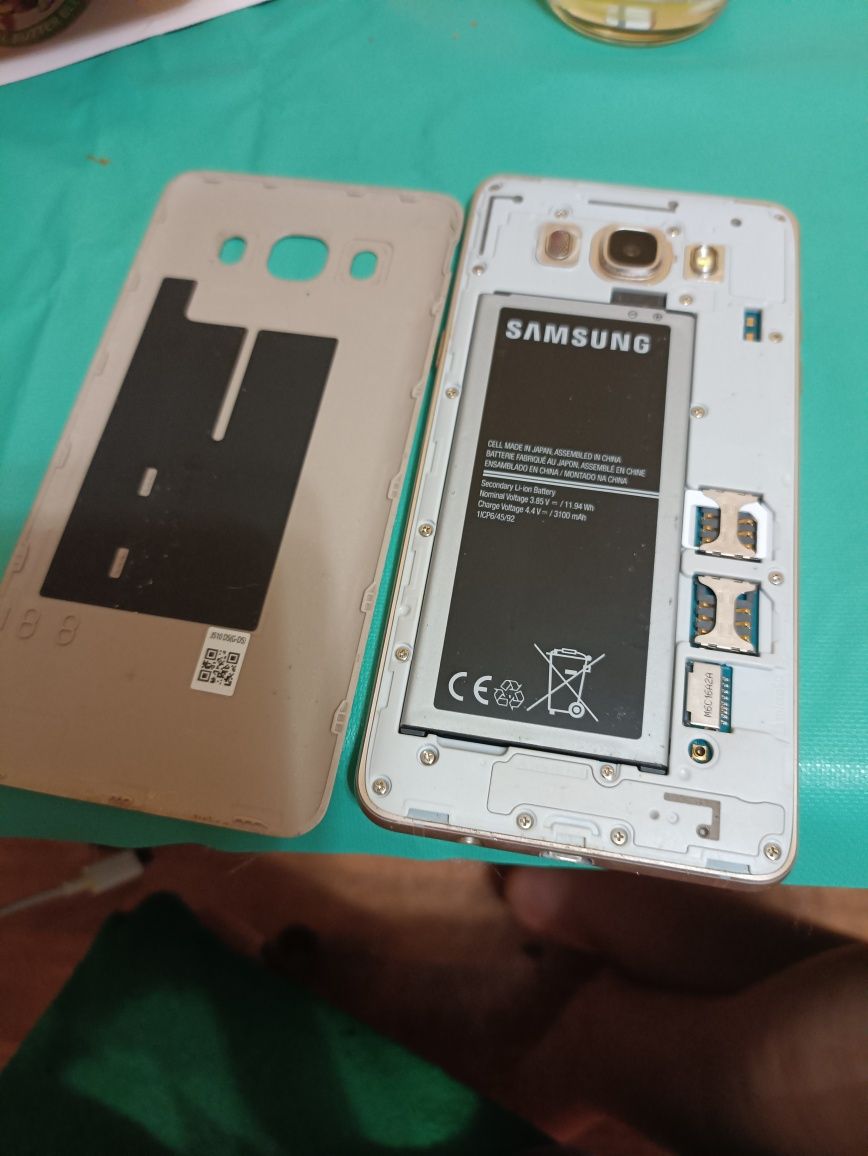 Смартфон samsung galaxy j5 2016 року (sm-j510h)