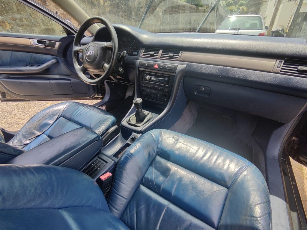 Audi A6 2.5 TDI.