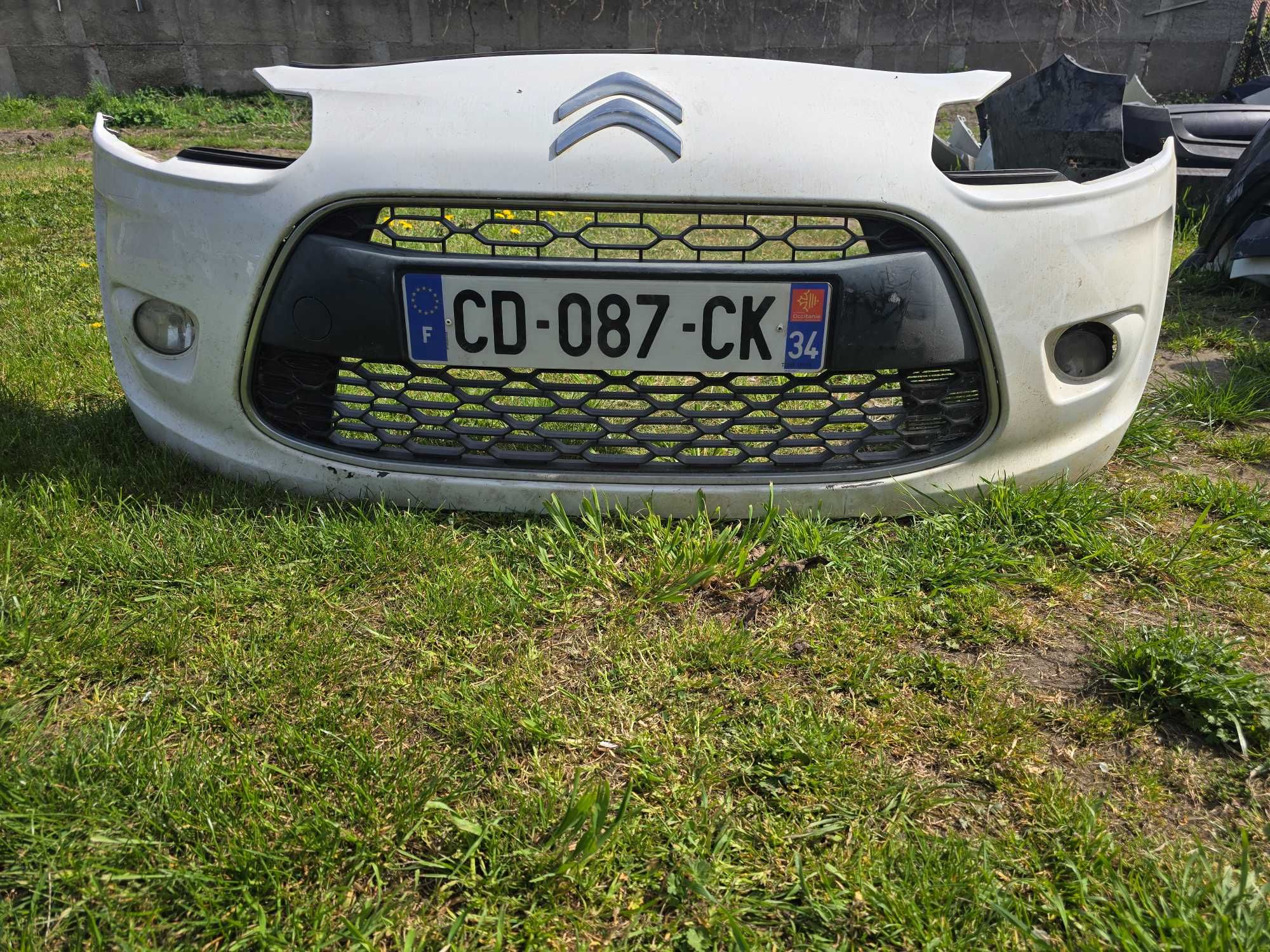 zderzak przód Citroen C3 II 2010-
