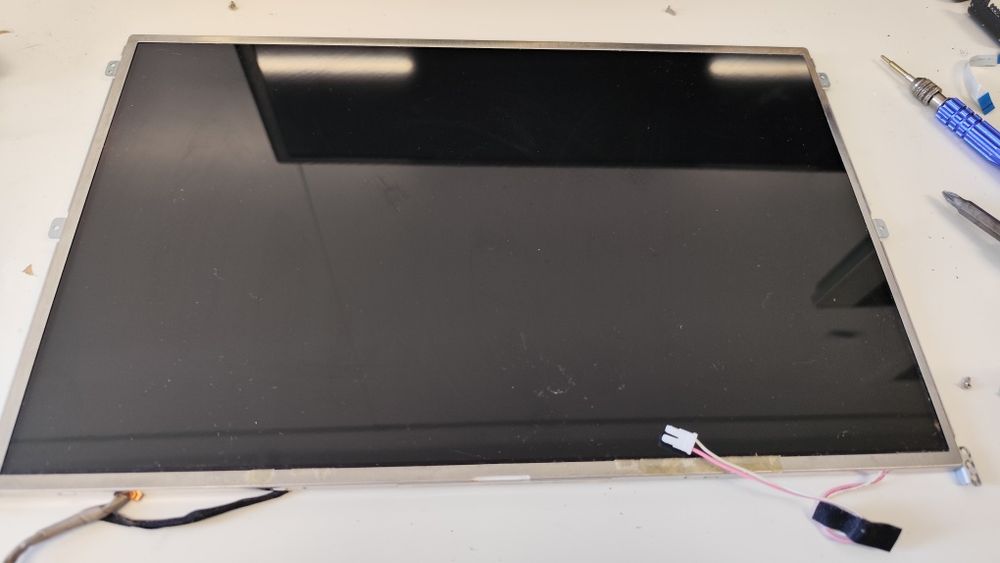 Дисплей матриця  e5 572 series z5waw Full Hd 15.6