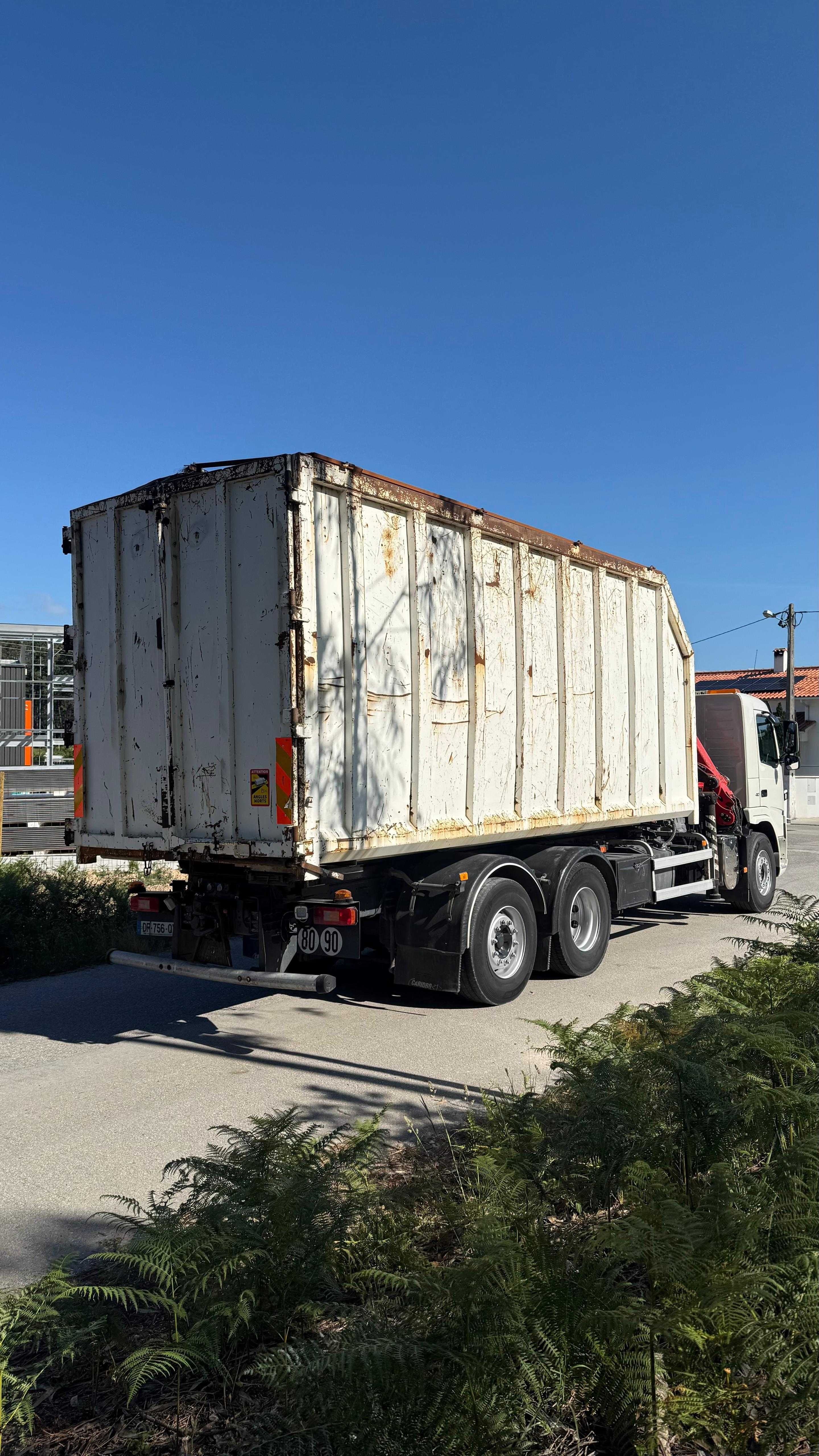 Volvo FM 410 grua sucata
