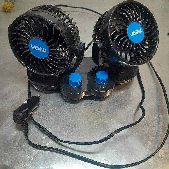 Автомобильний вентилятор в салон