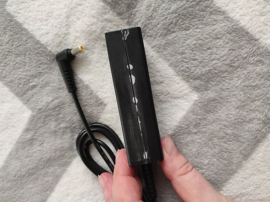 Блок живлення зарядка для Acer 19V 2,37A /Оригінал/