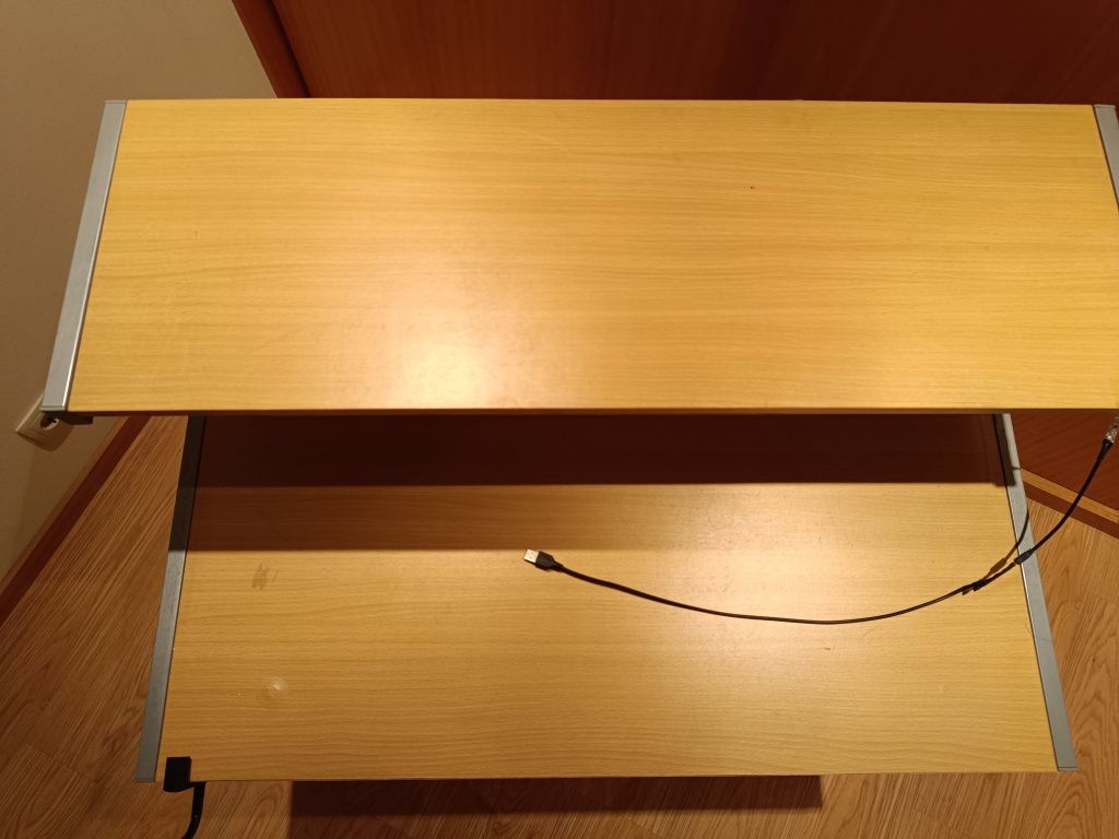 Secretaria em Madeira