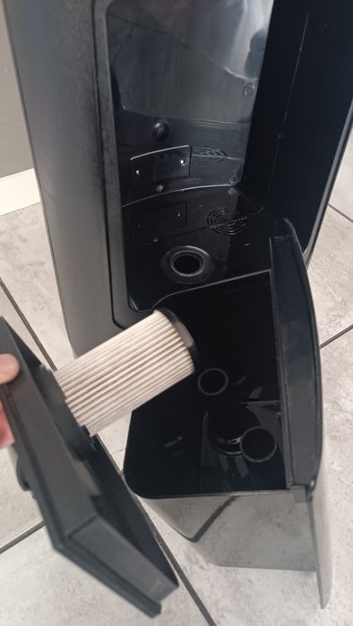 Odkurzacz fryzjerski bez workowy automatyczny
