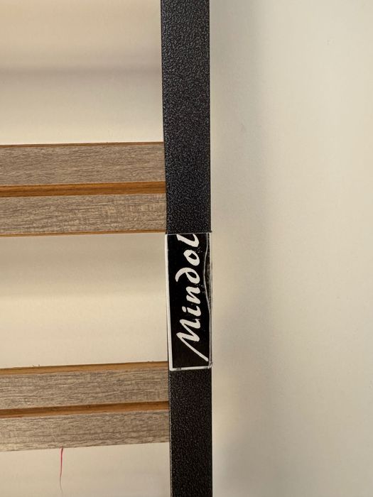 Cama de Solteiro em Ferro Mindol - Resistência e Charme