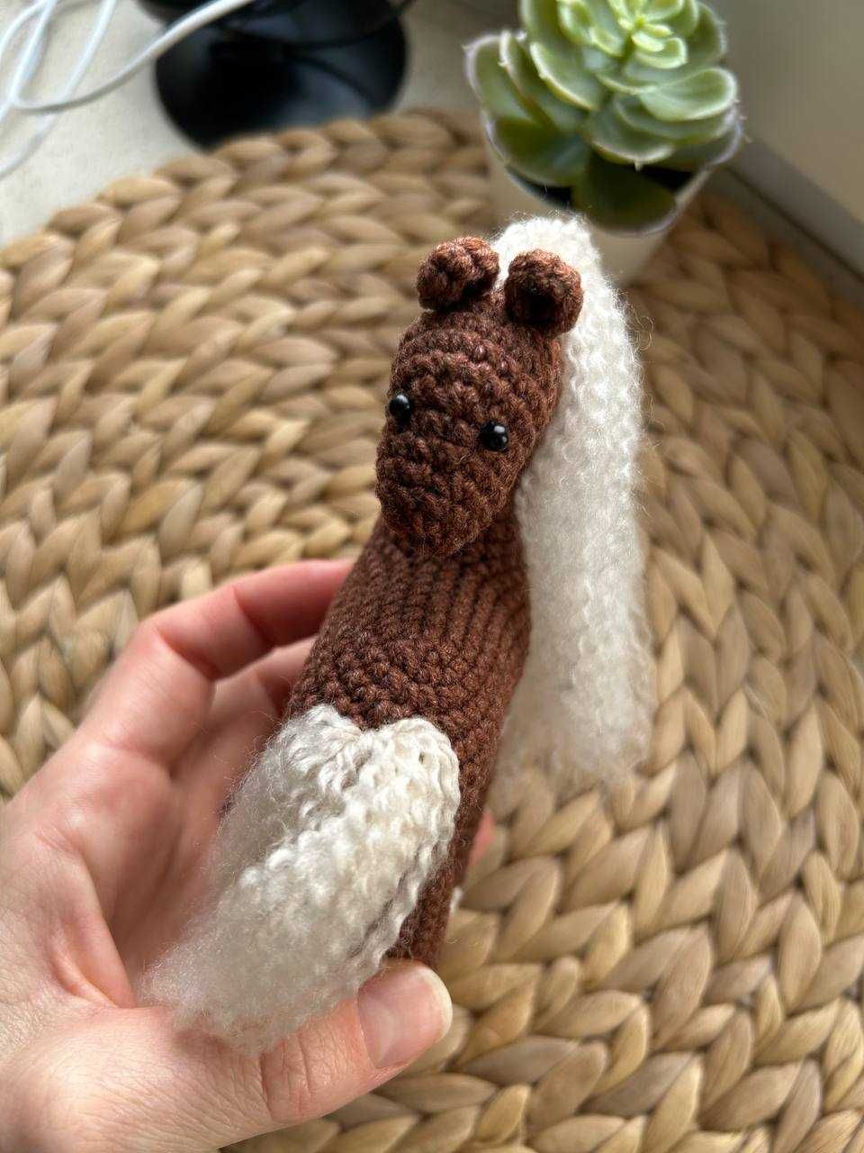 Konik na szydełku Amigurumi