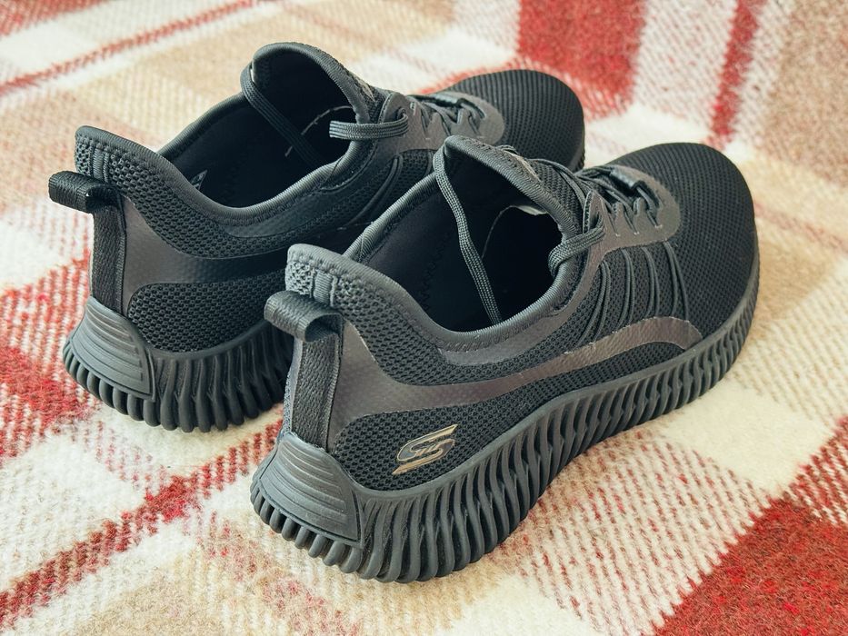 (Оригінал) жіночі кросівки Skechers Bobs, розмір 40