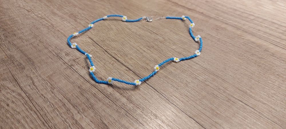 Własnoręcznie robiony naszyjnik