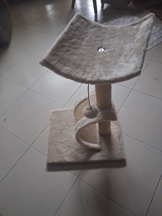 Arranhador gato novo