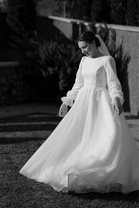 Весільна сукня айворі