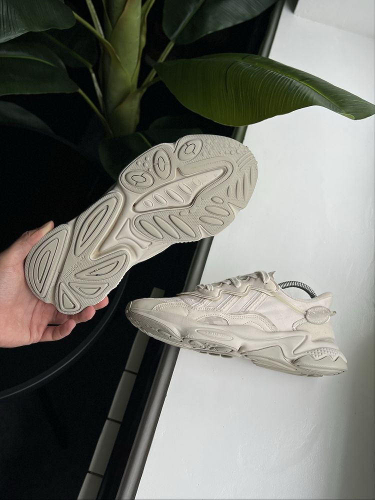 Оригінал! Кросівки Adidas Ozweego 41 розмір (26 см) стильні зручні