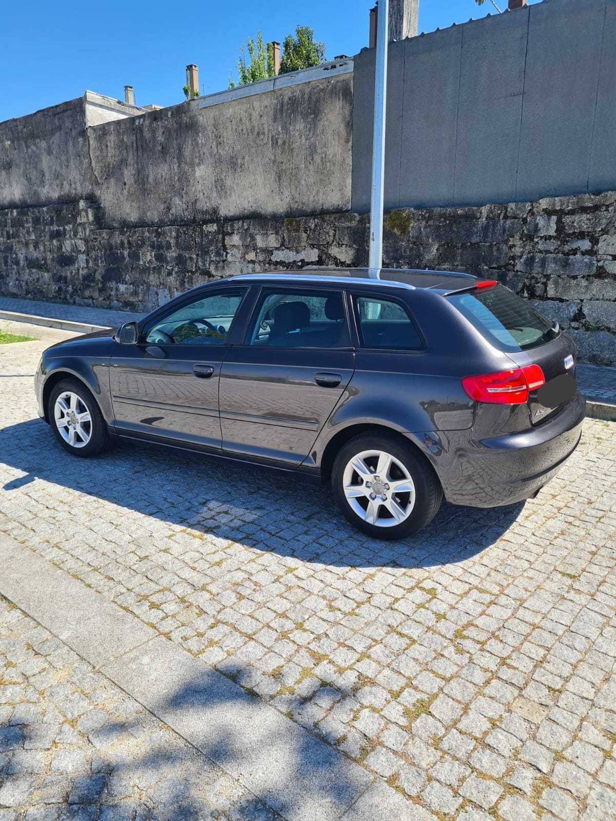 Audi A3 sporback. Carro em muito bom estado.