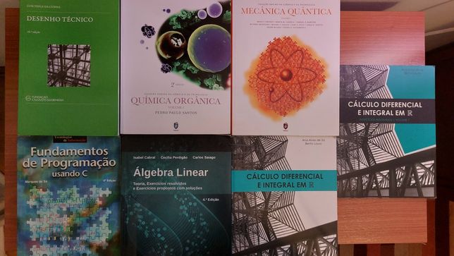 Conjunto de 7 livros de informática/química/matemática