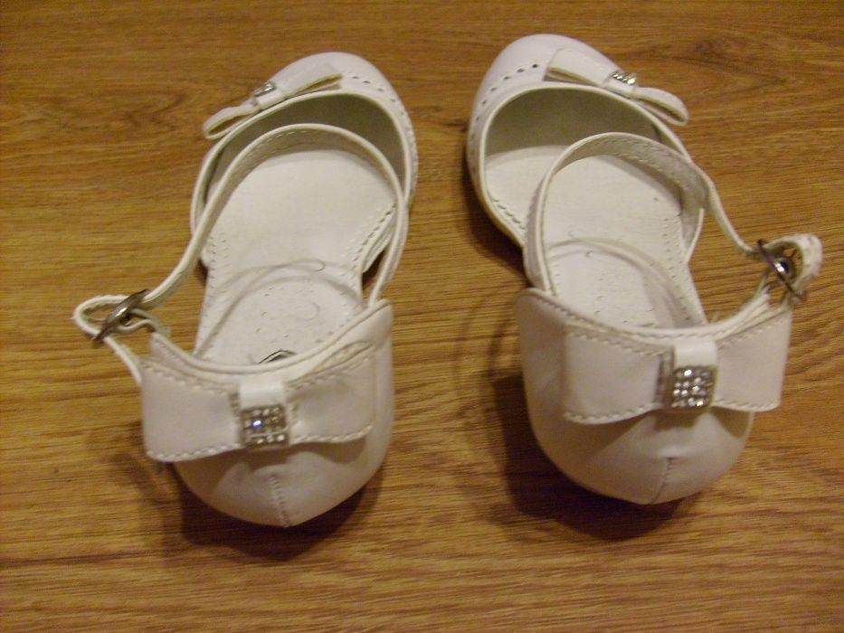 Alba komunijna dla dziewczynki wianek sweterek torebka buty