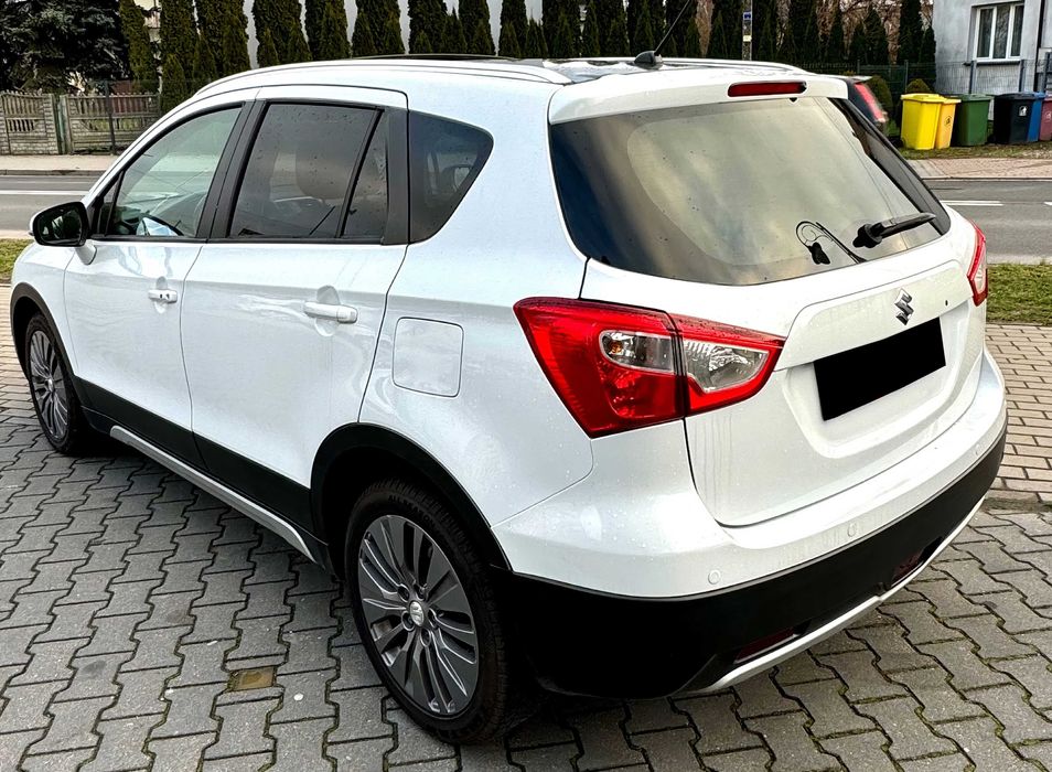 Suzuki SX4      2014