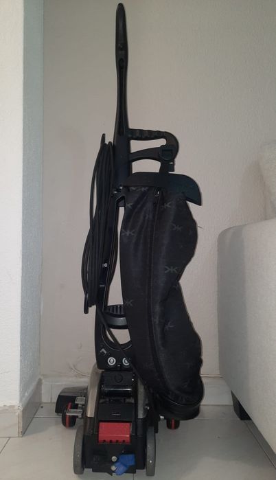 Aspirador Kirby (com todas as peças)