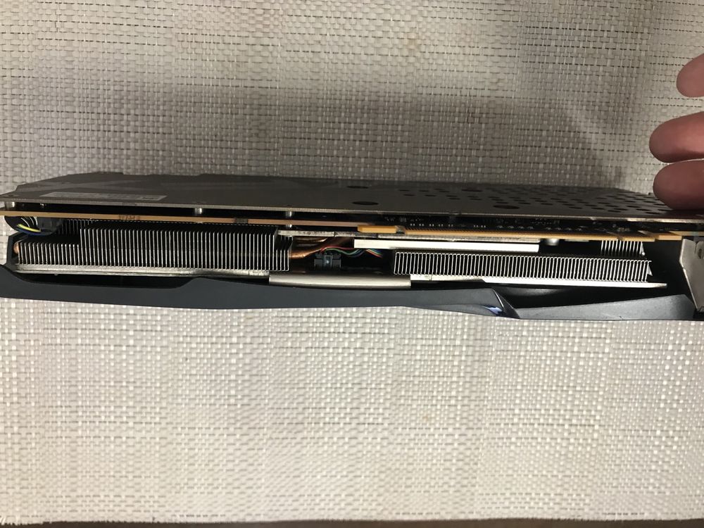 Продам відеокарту XFX RX480 8Gb на запчастини