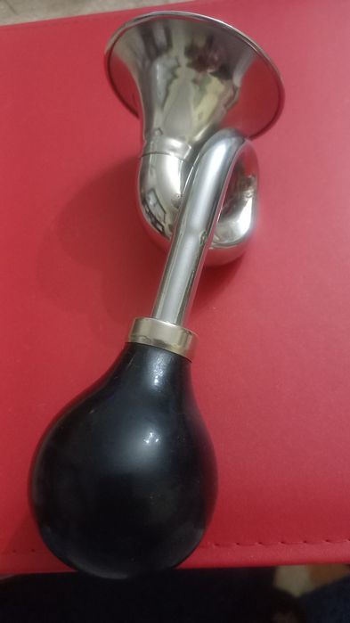 Buzina de bicicleta nova.