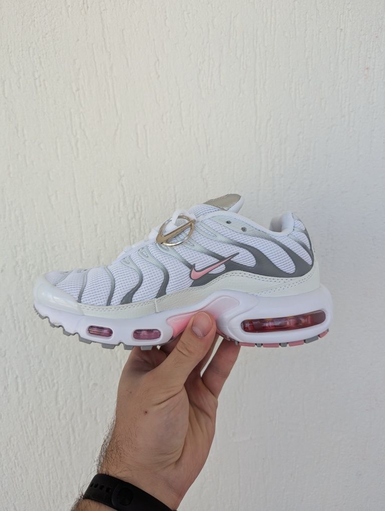 Nike Air Max TN plus pink