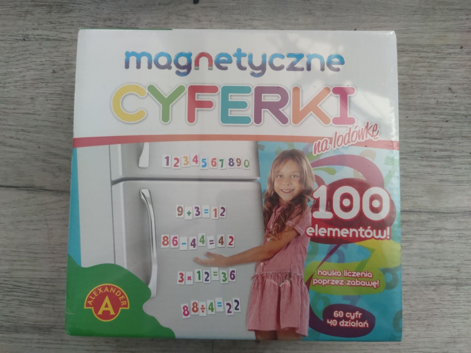 Magnetyczne cyferki Alexander na lodówkę tablicę magnes nowe