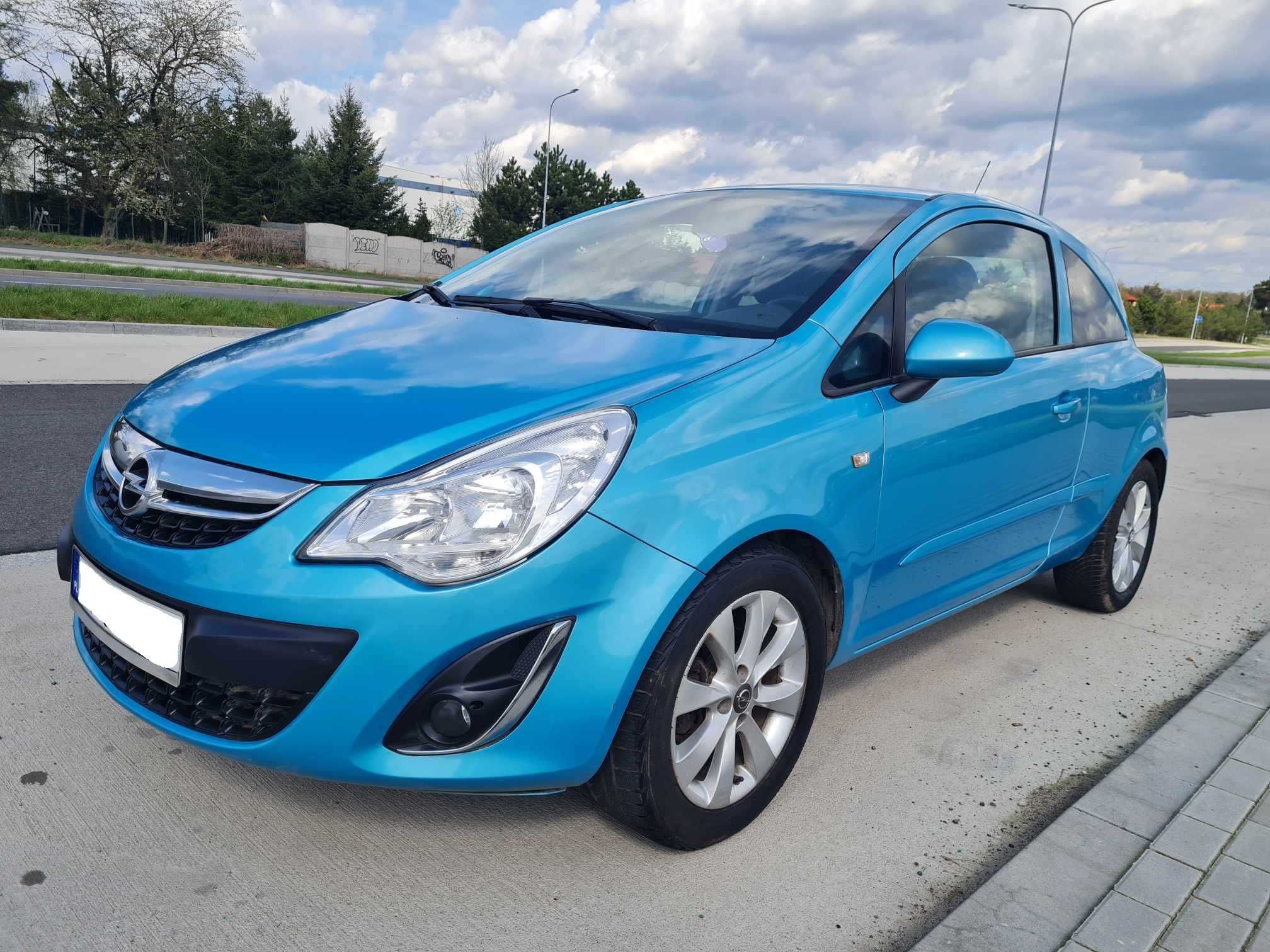 Opel corsa lift 1.4 benzyna klima grzane fotele alu 16"