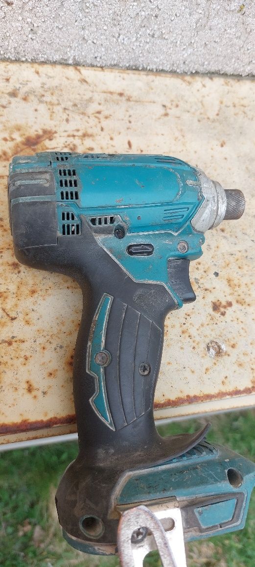 Zakrętarka 1/4 makita DTD152 sprawna