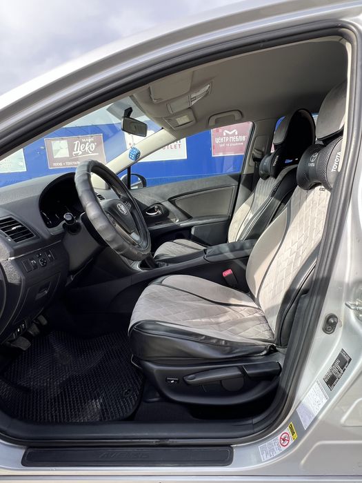Продам тойоту авенсіс  в хорошому стані, детальна інформація по номеру