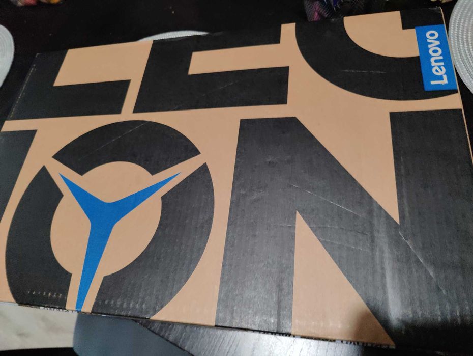 Lenovo Legion 5 15ACH6H - Ryzen 5800H, RTX3060, 16GB RAM, 1TB, 15.6''