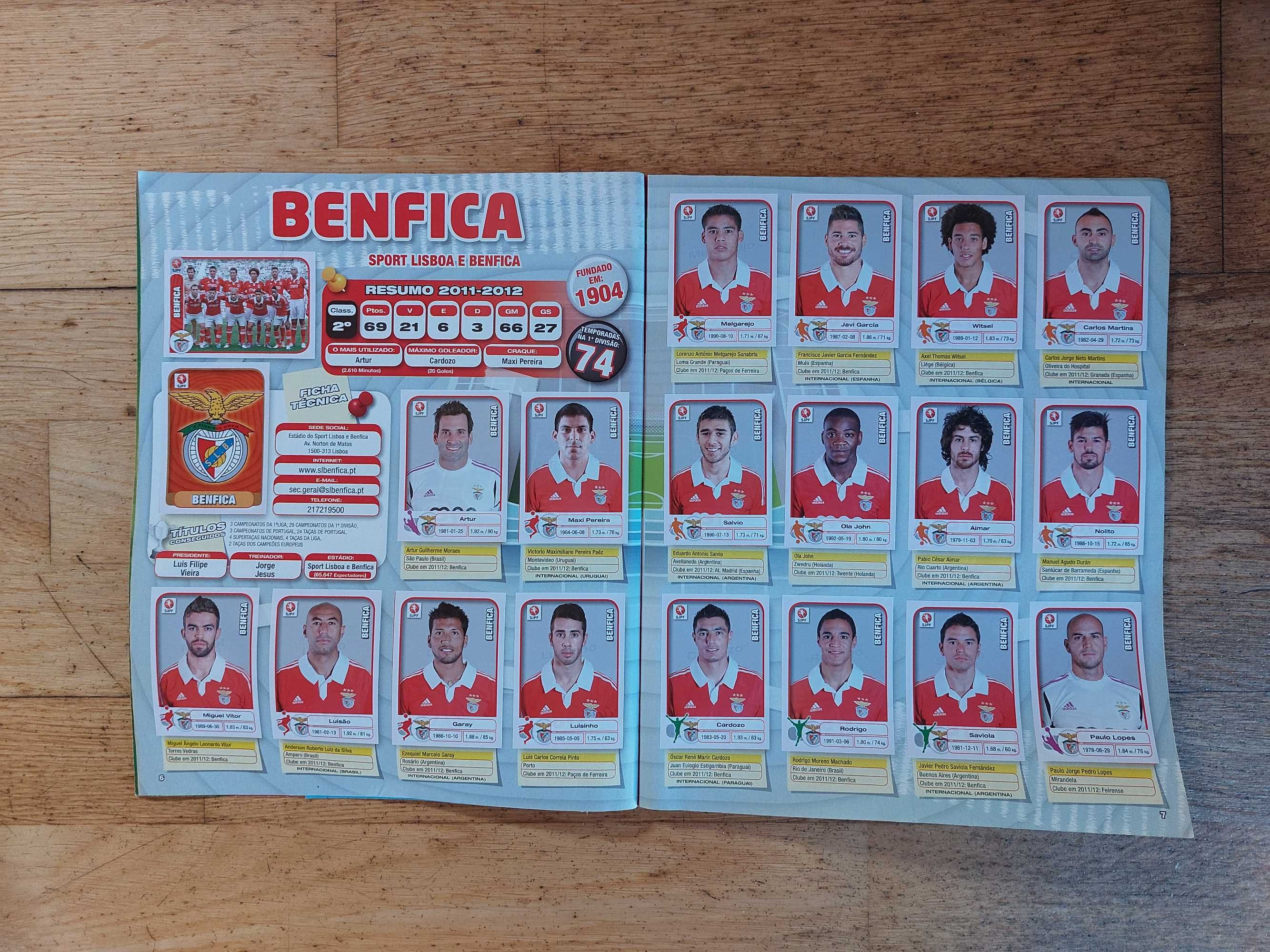 Caderneta de cromos "Futebol 2012-13" - Completa