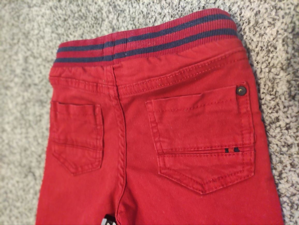 Czerwone jeansy Mayola