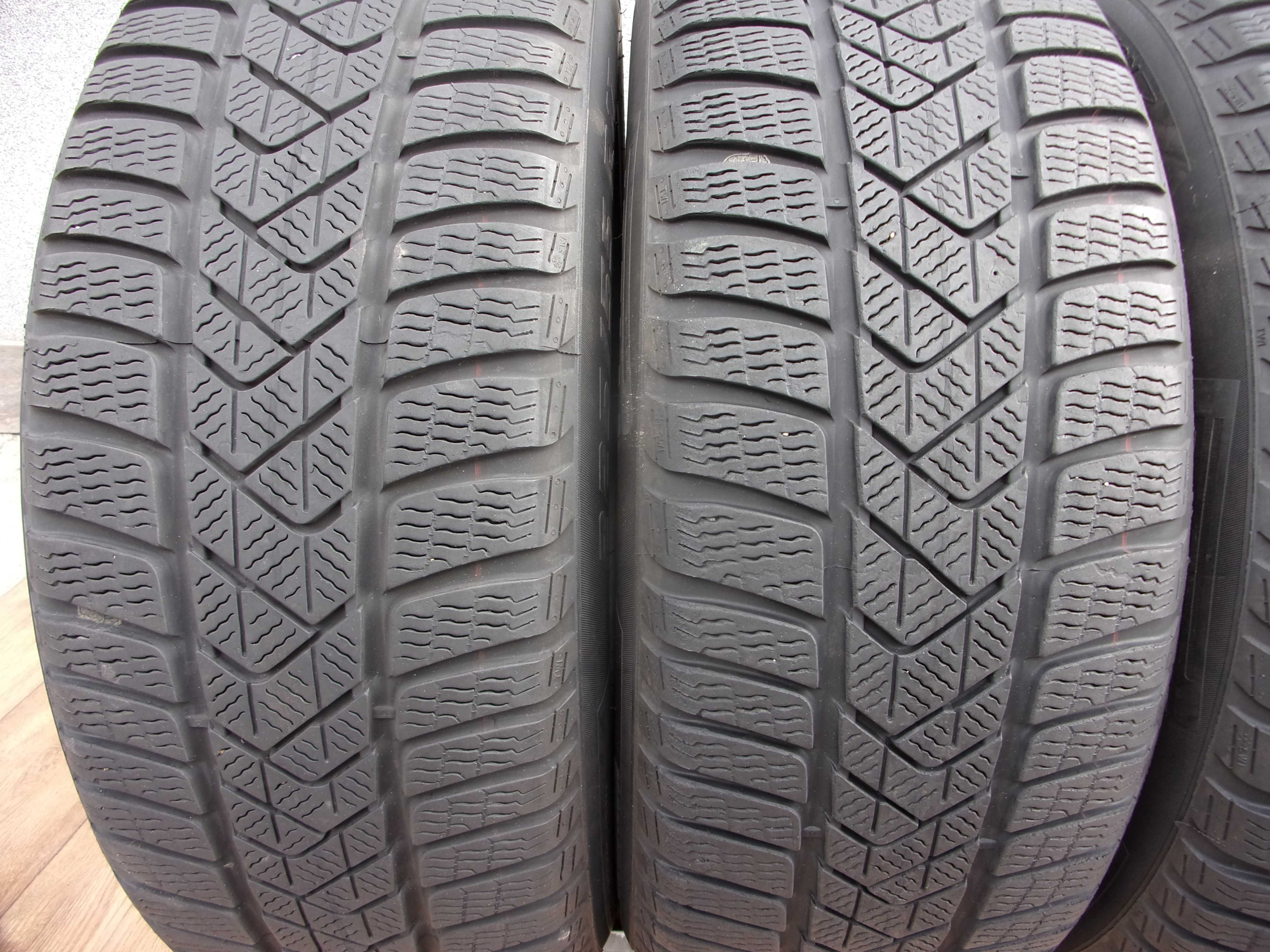 Pirelli WinterSottoZero3 225/55/17 97H z 2020r ładne!