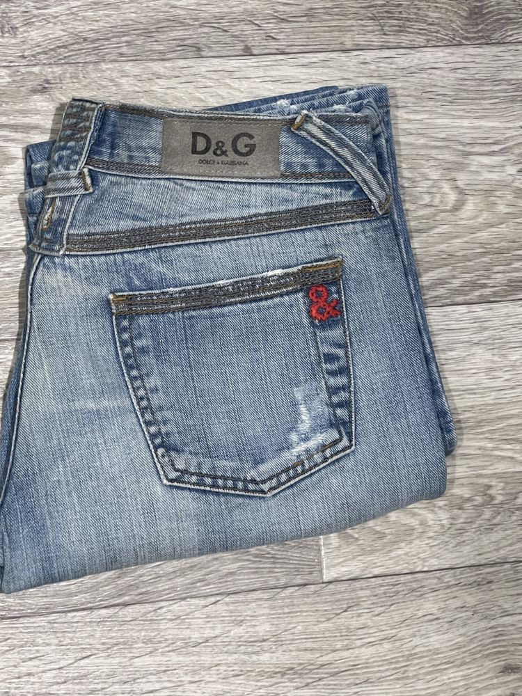 Джинсы женские D&G оригинал — бело-синие, модные потертости, Италия