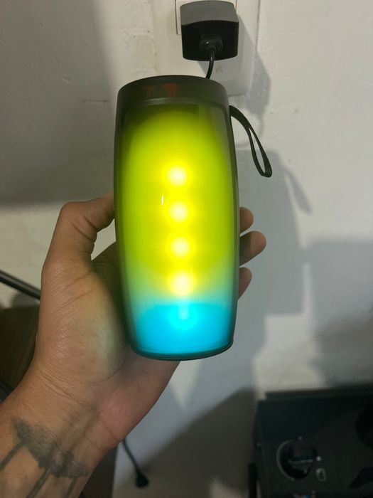 Блютуз колонка с RGB нічник usb іграшка музыка музика  дитячі товари