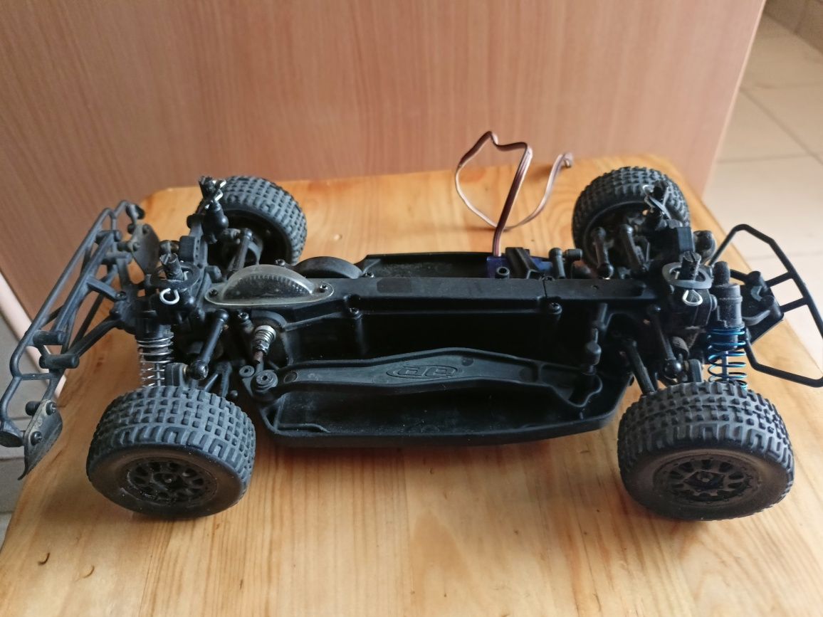 Team asociated 1:18 podwozie modelu RC