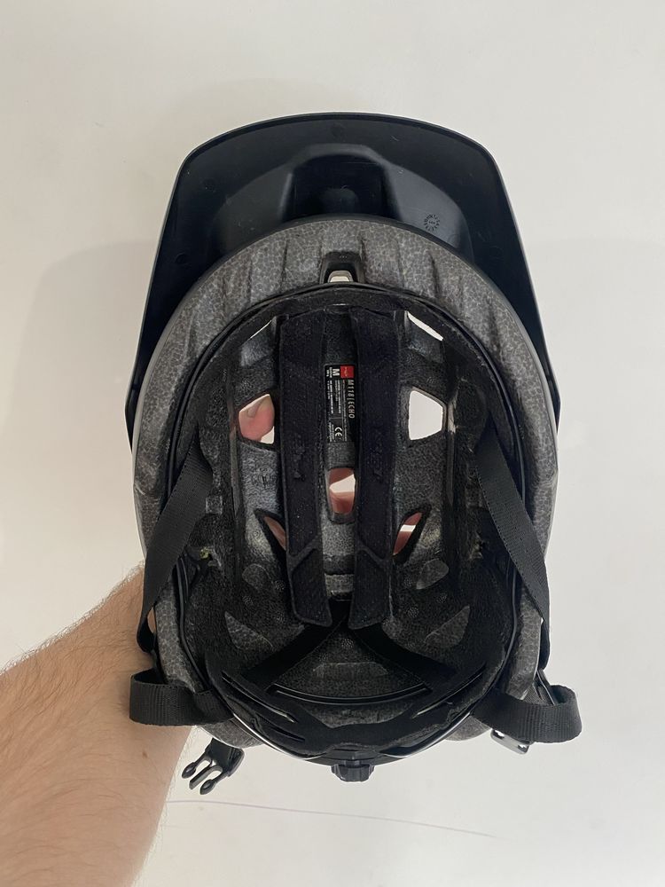 Шлем Met Echo MIPS Black | Matt