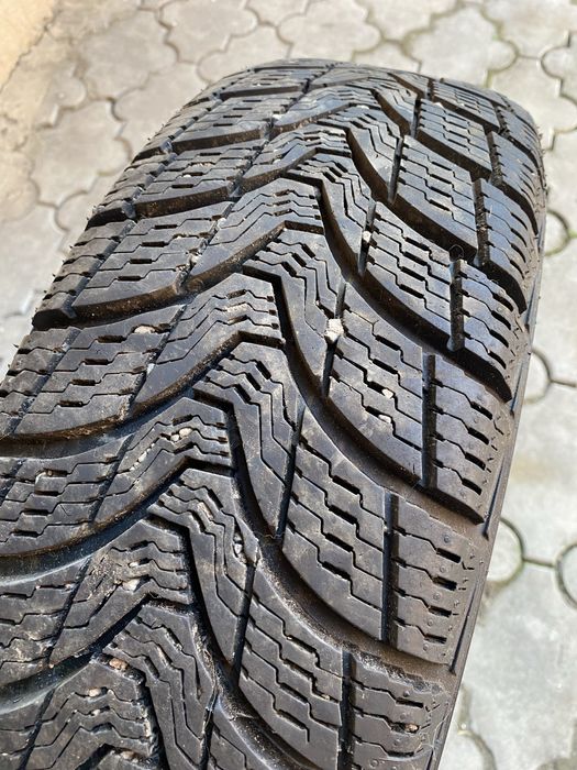 Зимние шины с дисками на Ниву